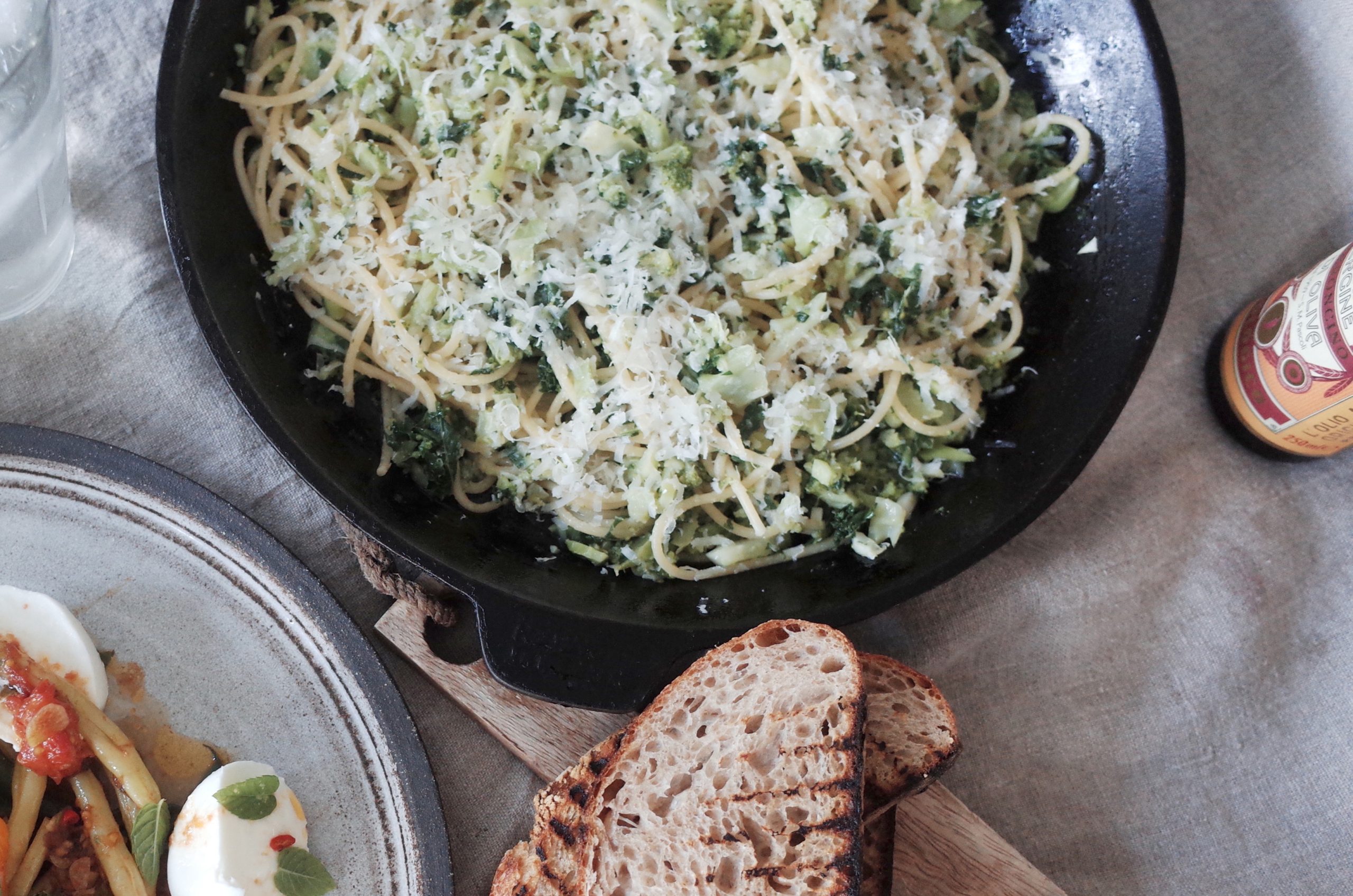 Vår godaste spaghettone med pesto och broccoli